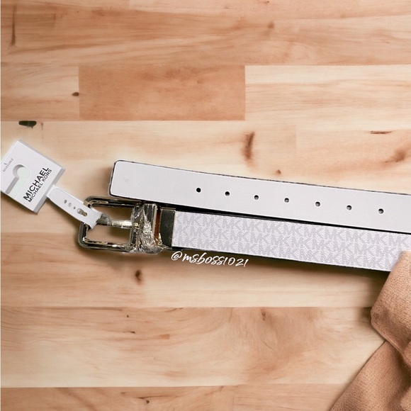 Michael Kors Reversible White MK/White Belt Sz L BRAND NEW WITH TAGS - Picture 2 of 2